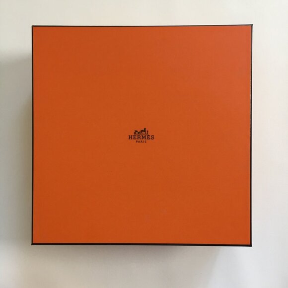 Hermes Square Gift Box with Fabric Cushion Tissue Paper Accessory Gift Box - Picture 2 of 14